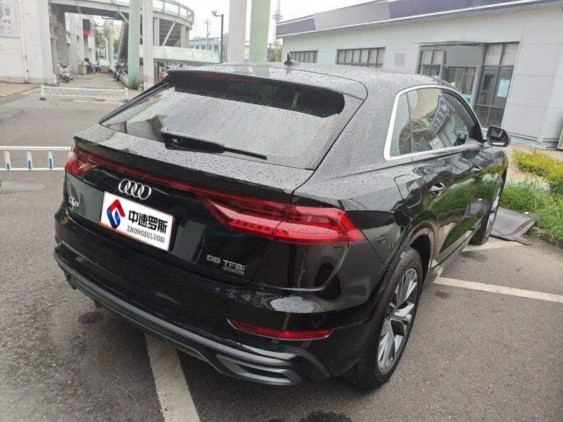 Audi Q8 2022 55 TFSI Luxury Dynamic Edition — 2