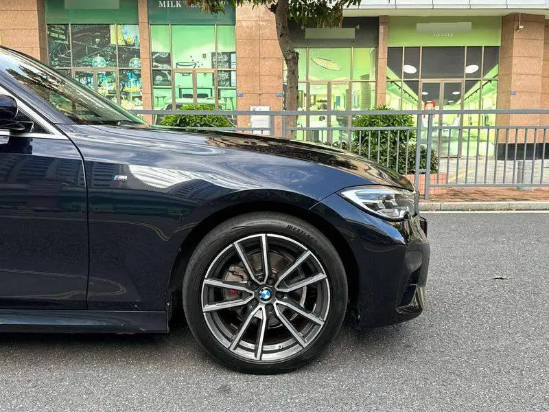 BMW 3 Series 2021 325Li xDrive M Sport Package — 15