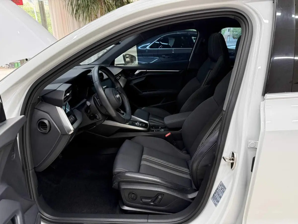 Audi A3 2023 Sportback 35 TFSI Stylish and sporty — 9