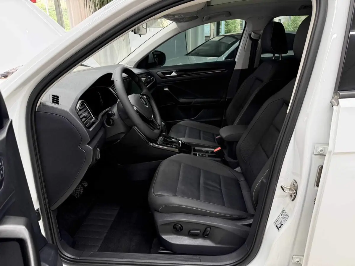 T-ROC 2022 280TSI DSG 2WD Comfort PLUS — 9