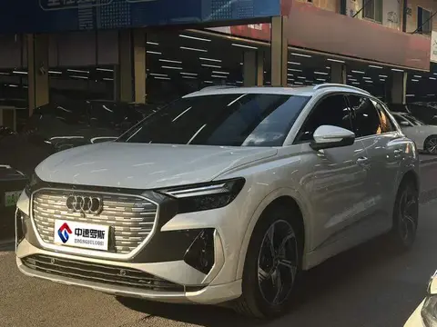 Audi Q4 e-tron 2024 40 e-tron Creative Edition