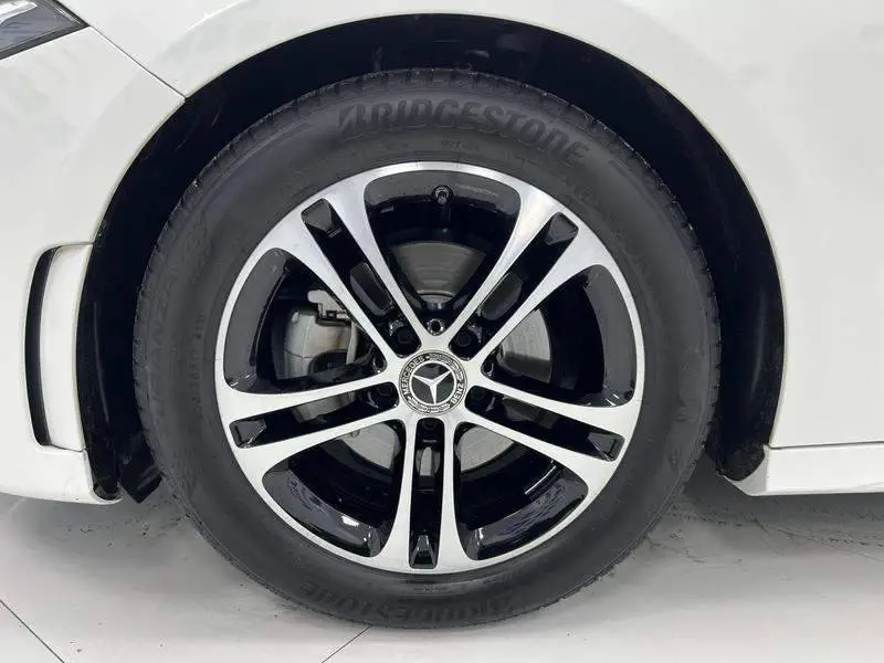 Mercedes-Benz A-Class 2022 facelifted A 180 L sports sedan — 7