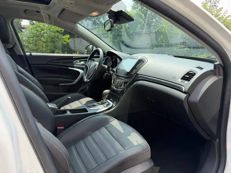 Regal 2014 1.6T Fashion Technology Model — 19
