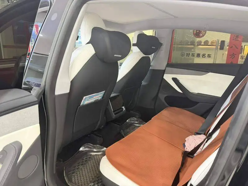 Model Y 2025 Facelift Long Range All-Wheel Drive Version — 12