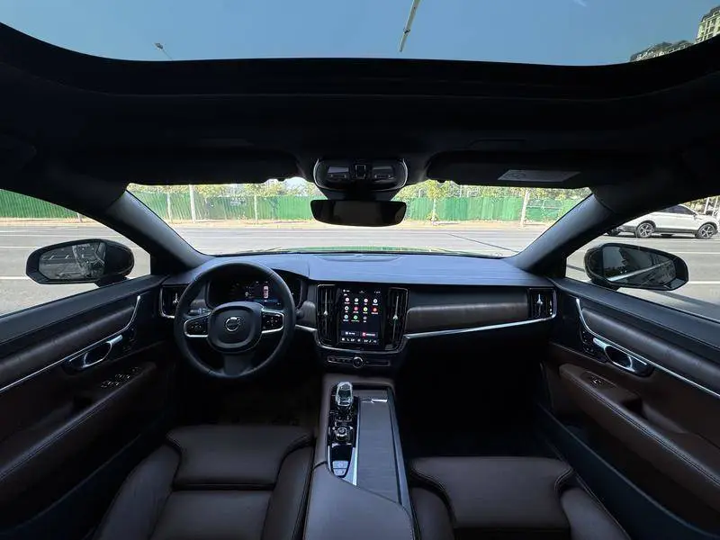 Volvo S90 2023 B5 Zhiyuan Deluxe Edition — 9
