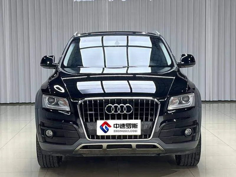 Audi Q5 2018 Collector's Edition 40 TFSI Technology Edition — 2