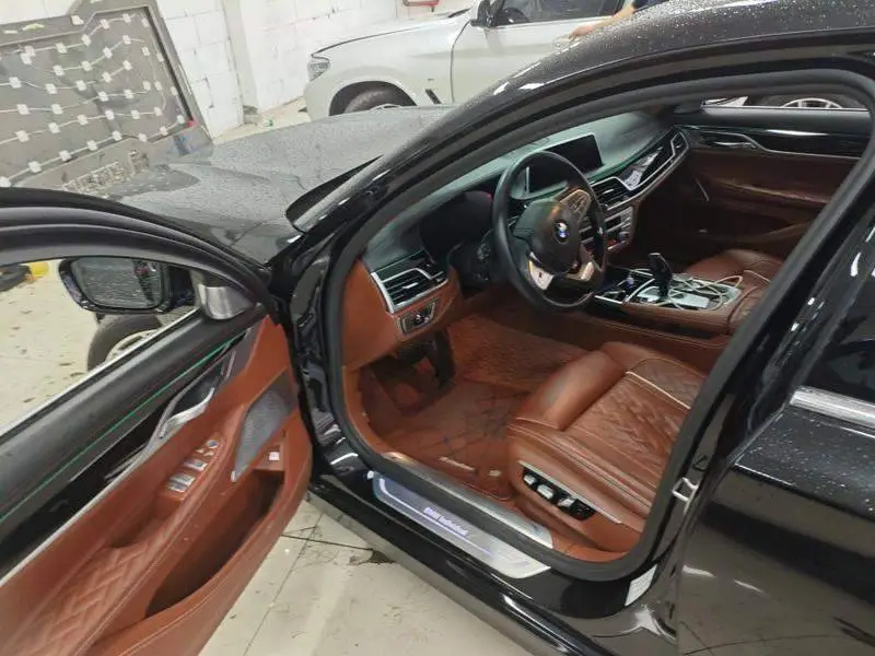 BMW 7 Series 2019 740Li xDrive Executive Luxury Package — 6