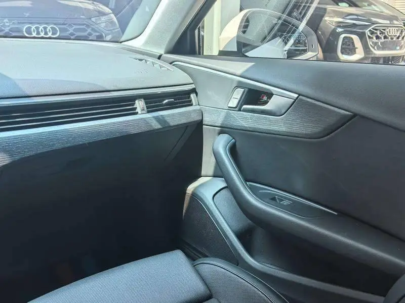 Audi A4L 2024 40 TFSI Stylish and Dynamic — 7