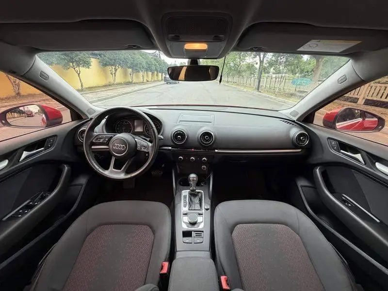 Audi A3 2019 Sportback 35 TFSI Progressive National V — 6