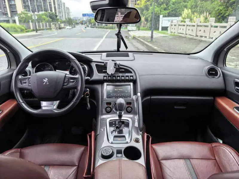 Peugeot 3008 2016 1.6THP Automatic Premium Edition — 12