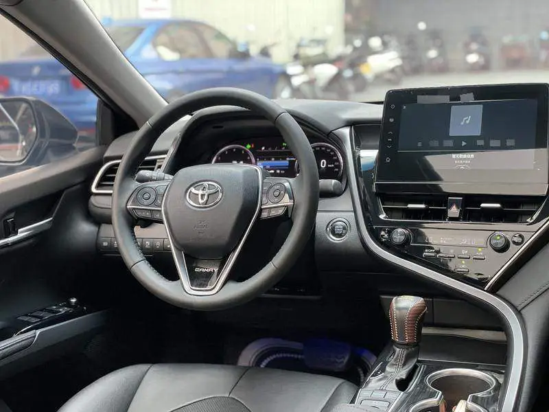 Camry 2021 2.5G Deluxe Edition — 11