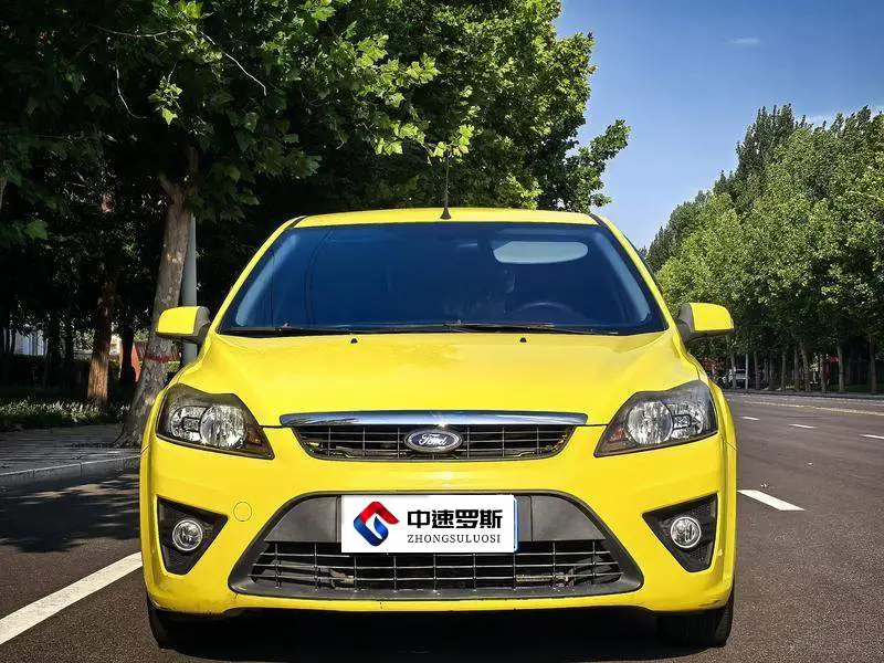 Fox 2012 Hatchback Classic 1.8L Automatic Basic Model — 2