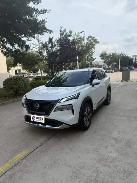 X-Trail 2023 e-POWER Super Hybrid Dual Motor Four-wheel Drive Luxury Edition