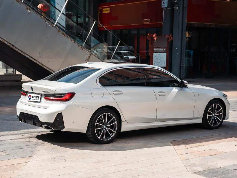 BMW 3 Series 2025 325Li M Sport Package — 6