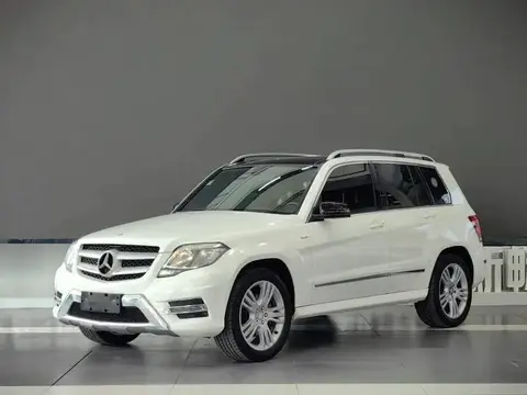 Mercedes-Benz GLK-Class 2015 GLK 260 4MATIC Dynamic Extreme Edition