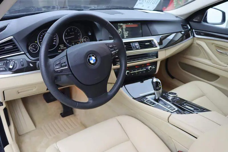 BMW 5 Series 2013 525Li Luxury — 15