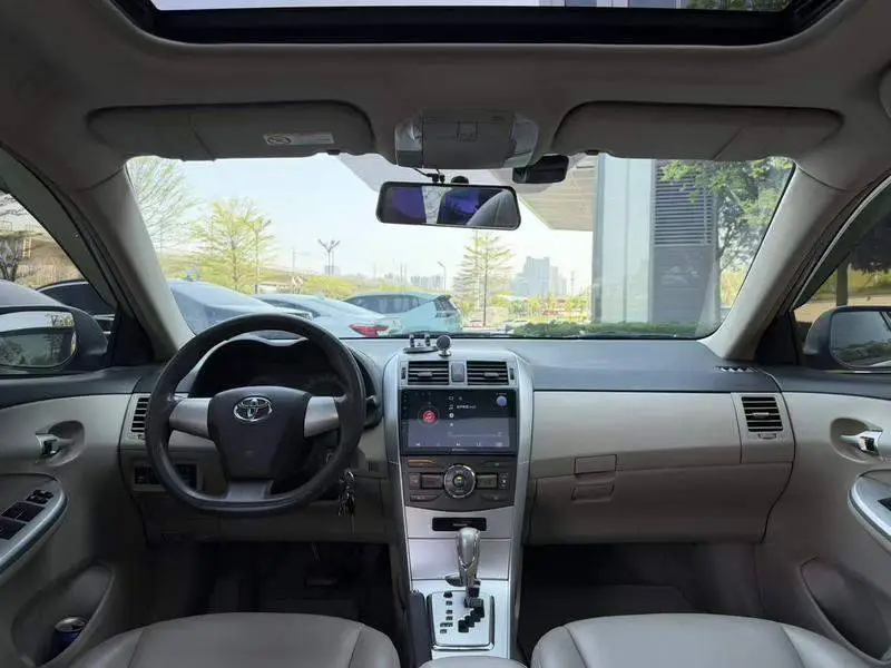 Corolla 2011 1.8L CVT GL-i — 7