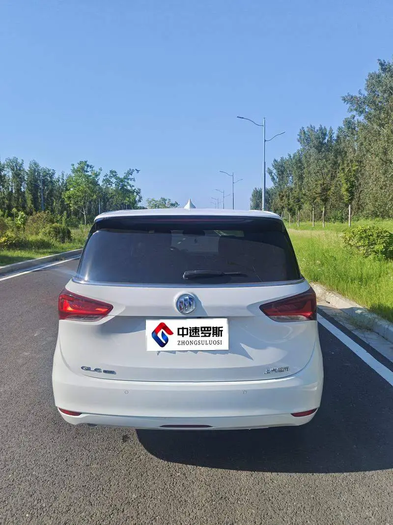 Buick GL6 2018 18T 6-seat luxury model — 5