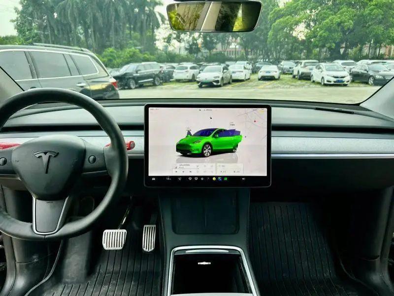 Model Y 2022 facelifted rear-wheel drive version — 17