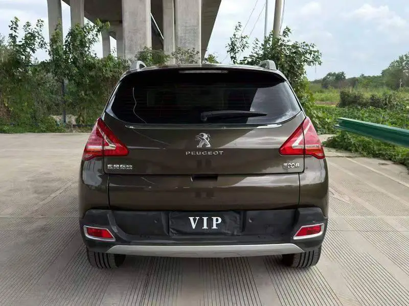 Peugeot 3008 2013 2.0L Automatic Classic Edition — 5