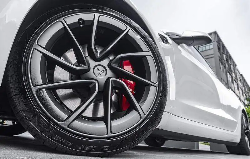 Model 3 2024 High-Performance All-Wheel Drive — 9