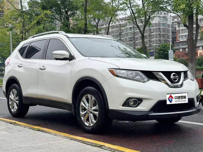 X-Trail 2015 2.0L CVT Comfort MAX Edition 2WD — 3