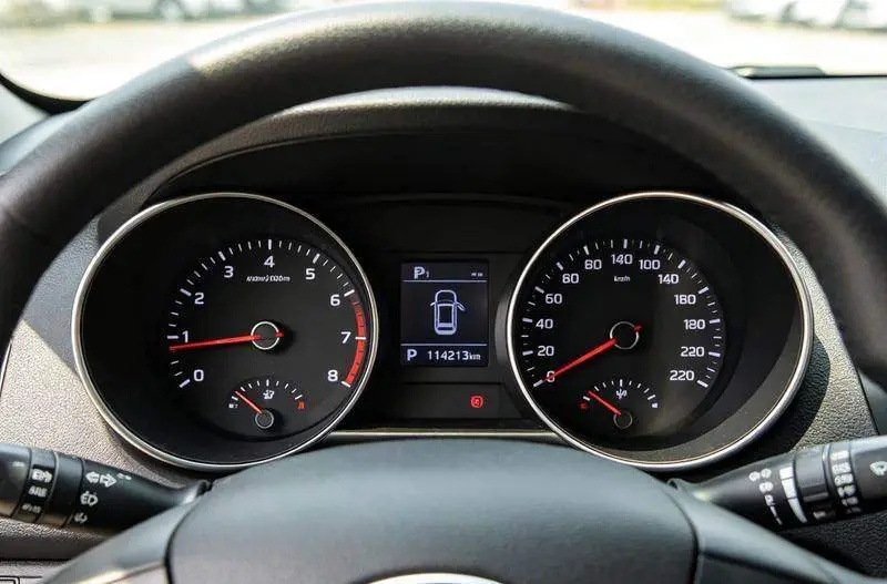 Kia K2 2015 Sedan 1.4L AT GLS — 8