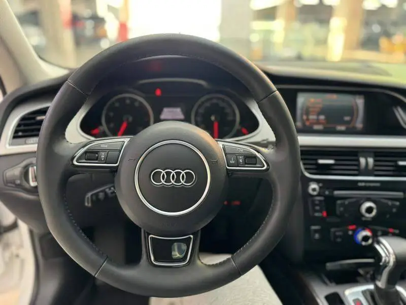 Audi A4L 2013 35 TFSI Automatic Standard Model — 7