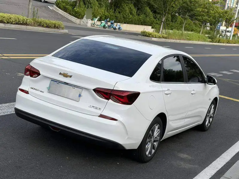 Cruze 2021 320 Automatic Enjoy Sunroof Edition — 6