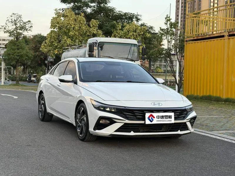 Elantra 2023 1.5L CVT GLX Elite Edition — 3