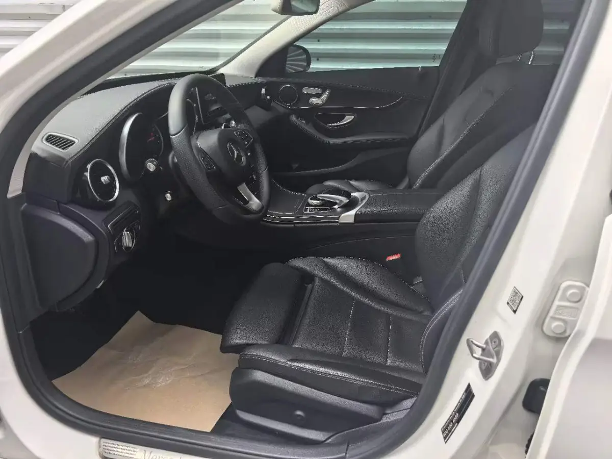 Mercedes-Benz C-Class 2017 C 200 L Sports Edition — 10