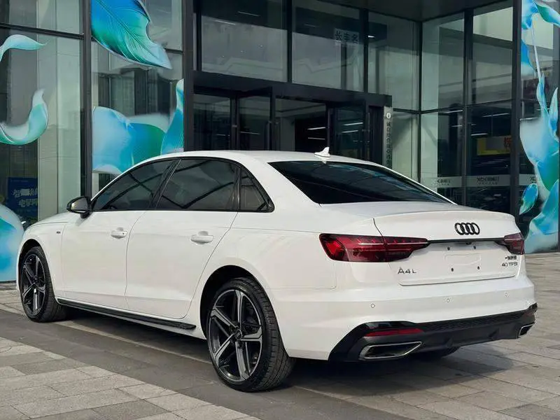 Audi A4L 2024 40 TFSI Luxury Dynamic Edition — 5