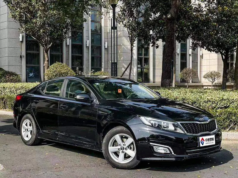 Kia K5 2015 2.0L Automatic GL — 3
