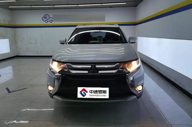 Outlander 2018 2.0L 2WD Jiale Edition 7 Seaters — 2