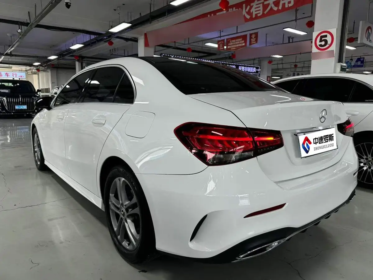 Mercedes-Benz A-Class 2022 A 180 L — 4