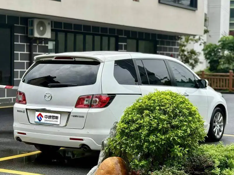 Mazda 8 2015 2.5L Pilot Edition — 4