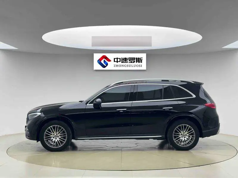 Mercedes-Benz GLC 2023 GLC 300 L 4MATIC Dynamic 5-seater — 3