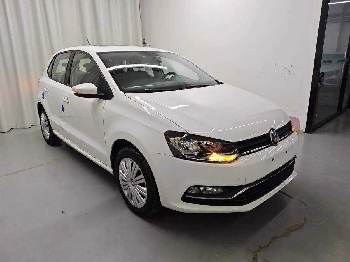 Polo 2016 1.6L Automatic Comfort — 3