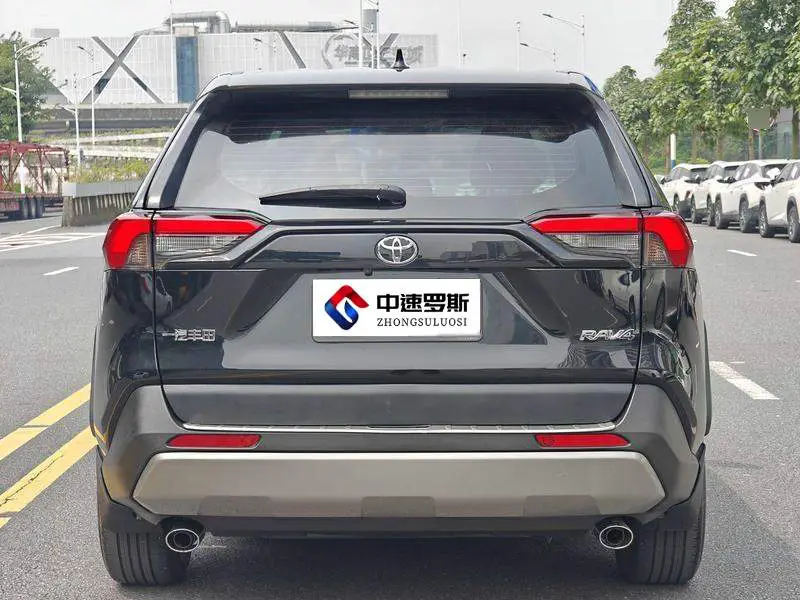 RAV4 Rongfang 2023 2.0L CVT 2WD Fashion Edition — 6