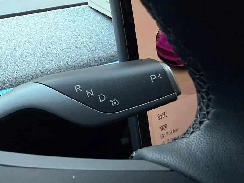 Model Y 2024 rear-wheel drive version — 15