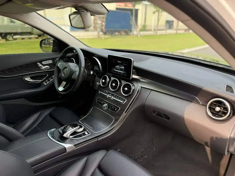 Mercedes-Benz C-Class 2016 C 200 L Sports — 6