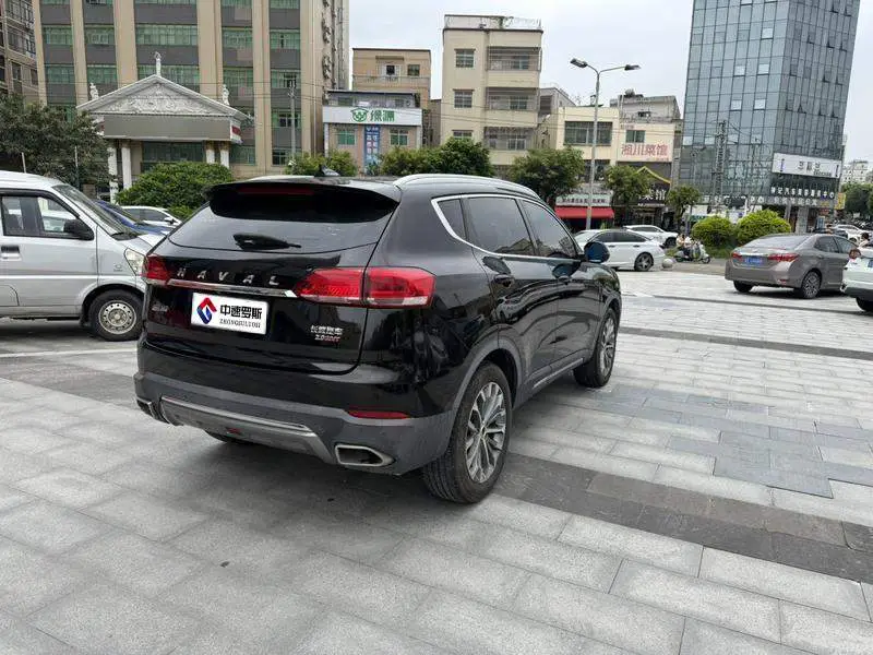 Haval H6 2017 Blue Label 2.0T Automatic 2WD Smart Model — 6