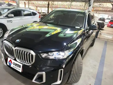 BMW X5 2023 xDrive 30Li M Sport Package