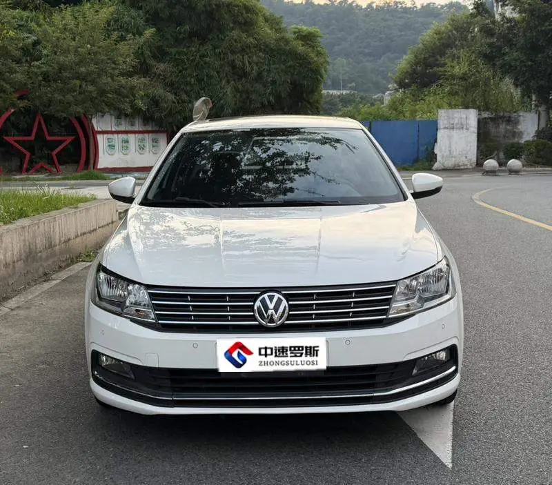 Lavida 2017 1.6L Automatic Fashion Edition — 2