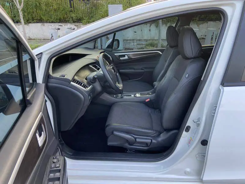 Jed 2014 1.8L Automatic Comfort Elite Edition 5 Seaters — 8