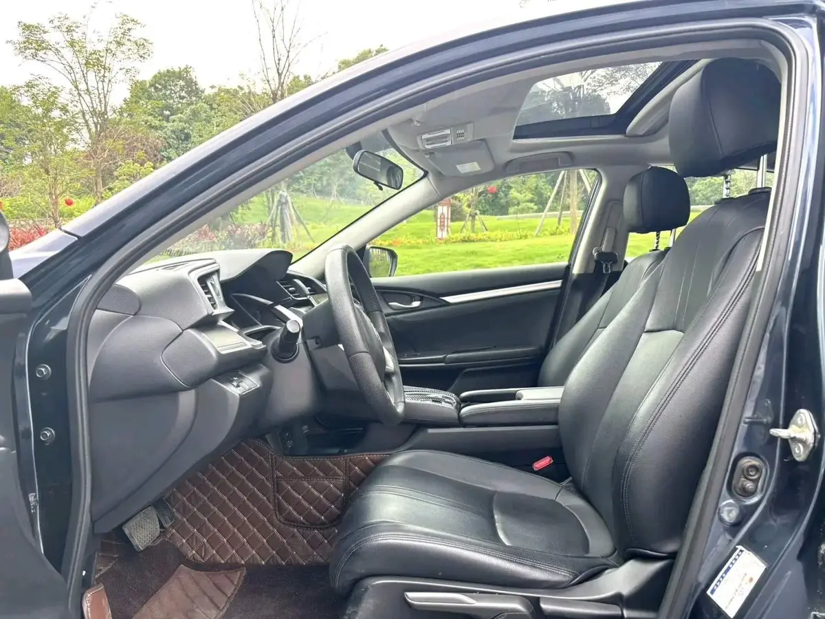 Civic 2016 220TURBO CVT Deluxe Edition — 8