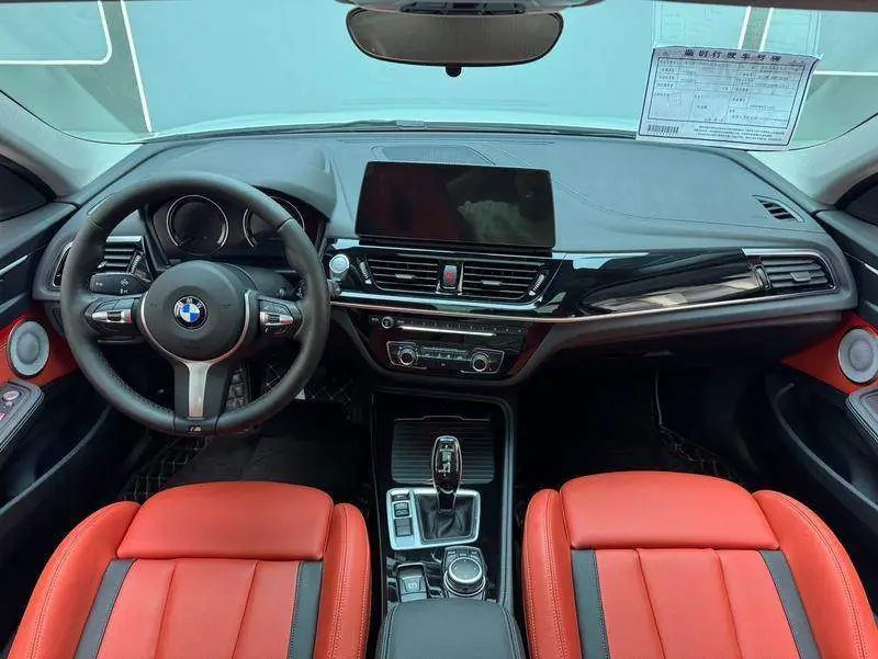 BMW 1 Series 2023 125i M Sport Night Edition — 15