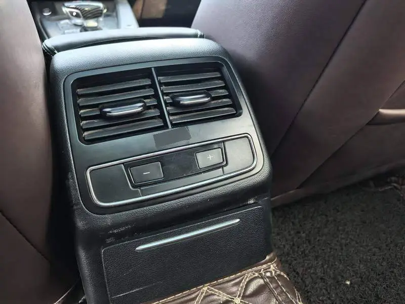 Audi A4L 2019 40 TFSI Progressive National VI — 11
