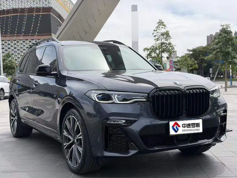 BMW X7 2019 xDrive40i Executive M Sport Package — 3