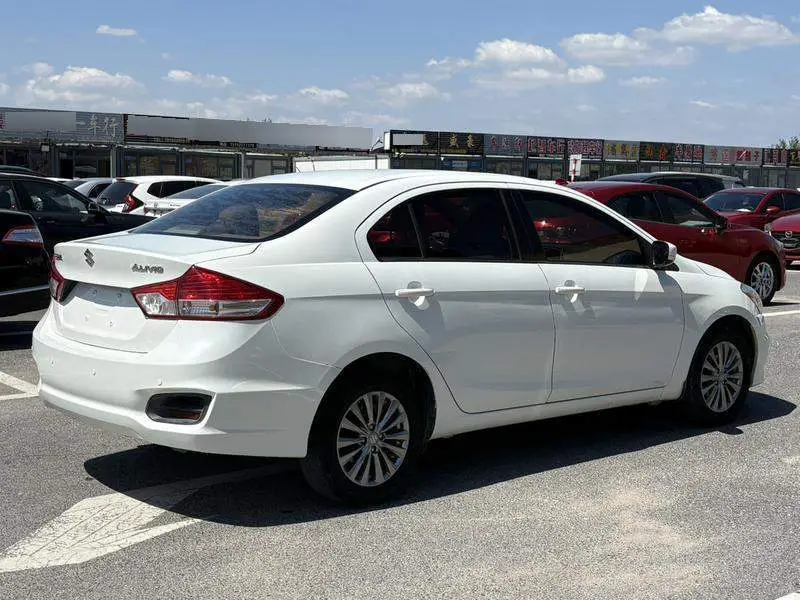 Qiyue 2015 1.6L Automatic Comfort Edition — 3